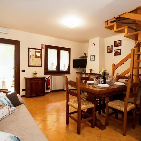 Rifugio Tra I Boschi - Camino & Balcone Apartamento Sestola