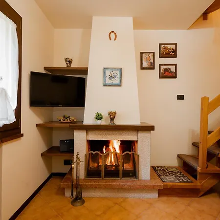 Rifugio Tra I Boschi - Camino & Balcone * سيستولا